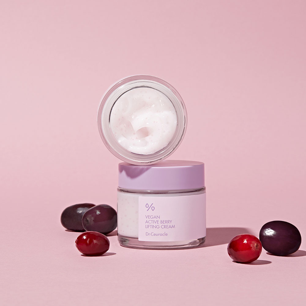 Vegan active berry. Berry Active Lifting Cream. Vegan Active Berry Lifting Cream. Крем Dr.ceuracle Vegan Active Berry Lifting Cream. Dr.ceuracle Vegan Active Berry Firming Eye Cream.