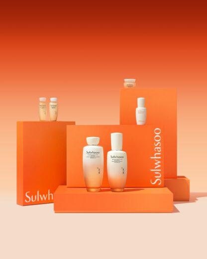 Набор увлажняющих антивозрастных средств SULWHASOO ESSENTIAL REVITALIZING SET